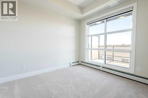 414, 370 Dieppe Drive Sw, Calgary, AB - Indoor Photo Showing Other Room