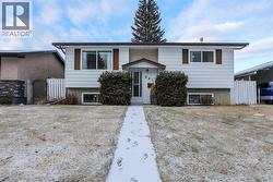 2414 18 Street N  Lethbridge, AB T1H 4P9