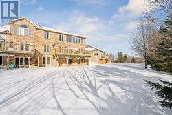 Low-Maintenance Lifestyle, Picture Perfect Scenery - 