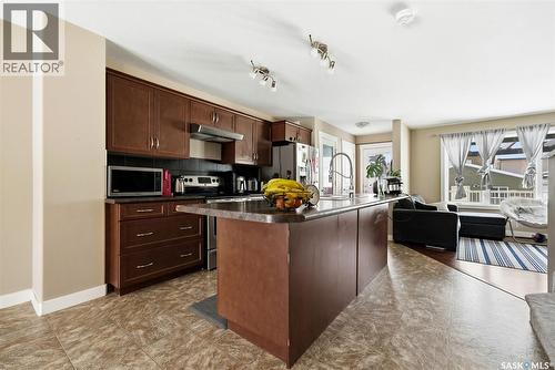 3669 Green Bank Road, Regina, SK - Indoor Photo Showing Kitchen With Upgraded Kitchen