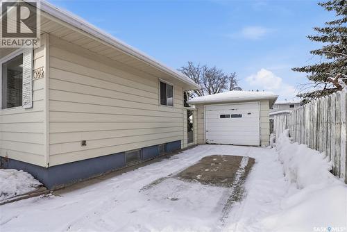342 Acadia Drive, Saskatoon, SK - Outdoor With Exterior