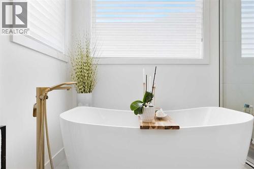 19 Monterra Way, Rural Rocky View County, AB - Indoor Photo Showing Bathroom