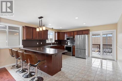 655 Alpenrose Court, Windsor, ON - Indoor Photo Showing Kitchen With Stainless Steel Kitchen