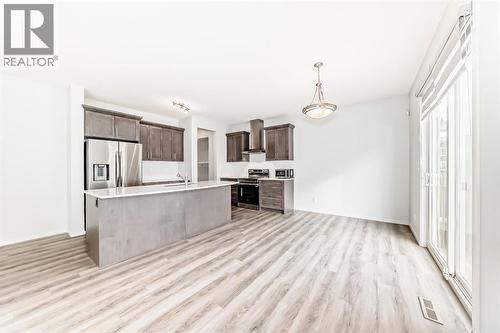 140 Carringham Road Nw, Calgary, AB - Indoor Photo Showing Kitchen