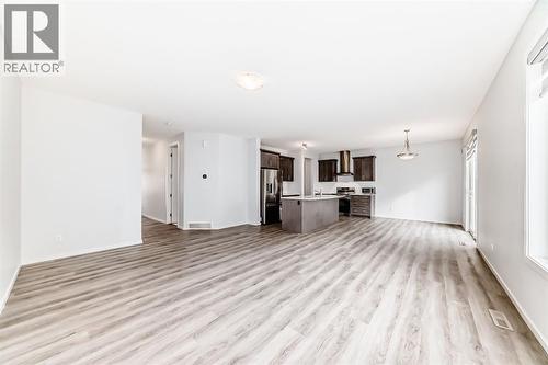 140 Carringham Road Nw, Calgary, AB - Indoor