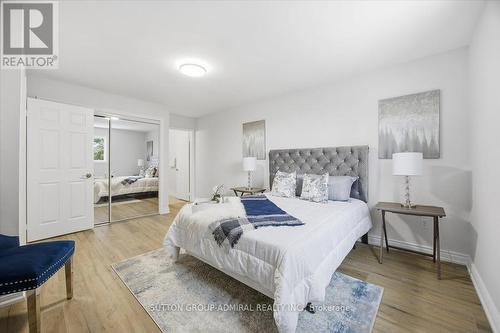 137 Chelwood Drive, Vaughan, ON - Indoor Photo Showing Bedroom