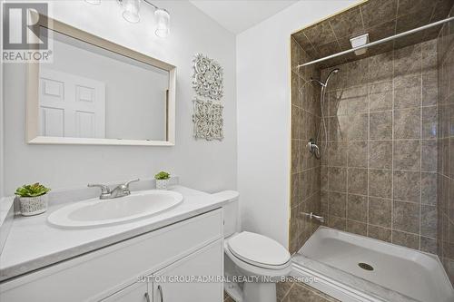 137 Chelwood Drive, Vaughan, ON - Indoor Photo Showing Bathroom