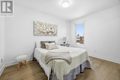 137 Chelwood Drive, Vaughan, ON - Indoor Photo Showing Bedroom
