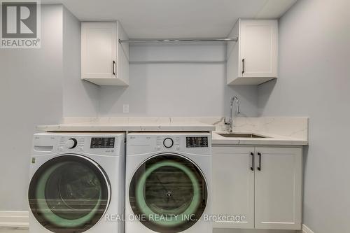 6150 Duford Drive, Mississauga, ON - Indoor Photo Showing Laundry Room