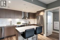 Upgraded kitchen with island - 