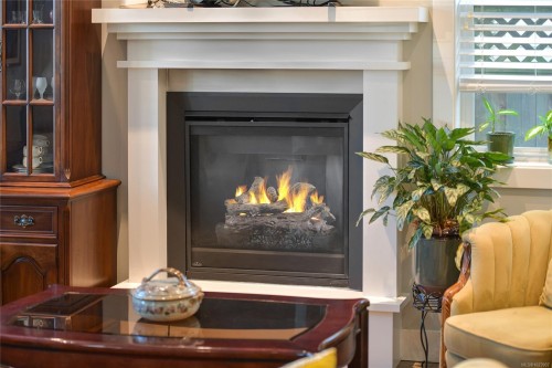 2447 Orchard Ave, Sidney, BC 