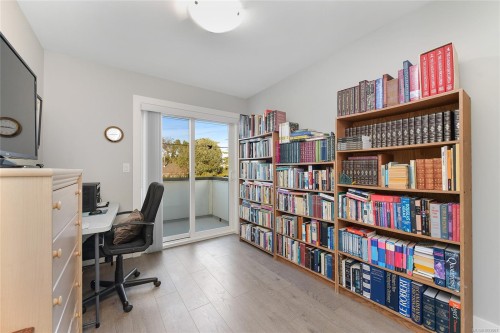 2447 Orchard Ave, Sidney, BC 