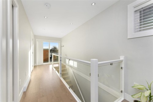 2447 Orchard Ave, Sidney, BC 