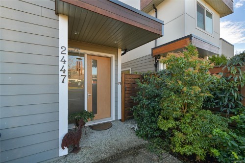 2447 Orchard Ave, Sidney, BC 