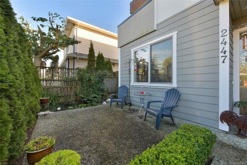 2447 Orchard Ave, Sidney, BC 