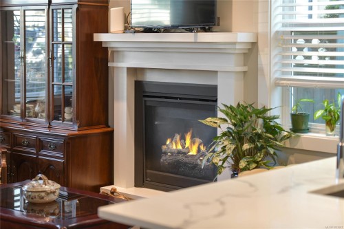 2447 Orchard Ave, Sidney, BC 