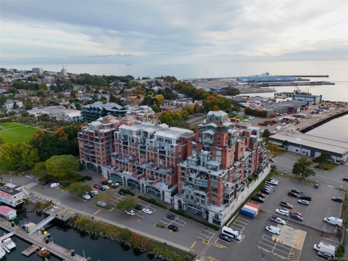 631-21 Dallas Rd, Victoria, BC - Outdoor With Body Of Water With View