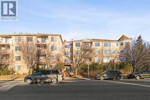 105, 15320 Bannister Road SE  Calgary, AB T2X 1Z6