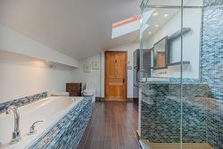 Ensuite bathroom - 