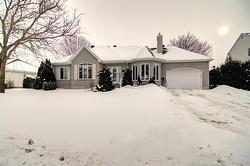 484 Rue de la Pommeraie  Rosemère, QC J7A 4N3