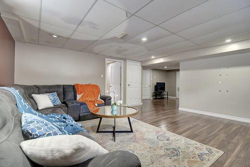 Salle familiale - 484 Rue De La Pommeraie, Rosemère, QC - Indoor Photo Showing Other Room