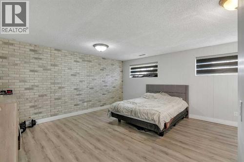108 Whiteglen Crescent Ne, Calgary, AB - Indoor Photo Showing Bedroom