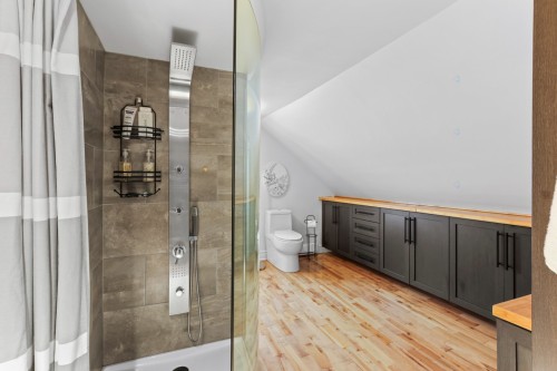Salle de bains attenante à la CCP - 671 Rg St-Régis N., Saint-Constant, QC - Indoor Photo Showing Bathroom