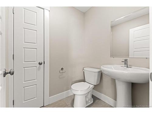 84 Edington St St, Moncton, NB 