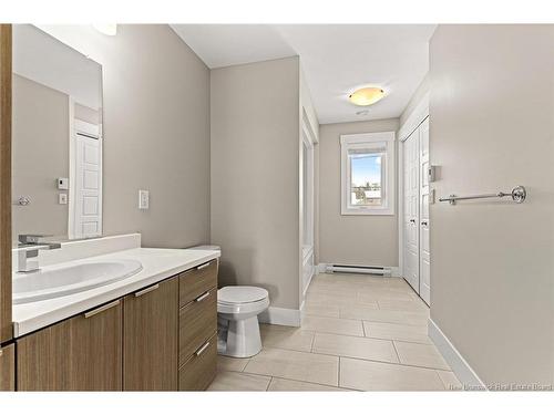 84 Edington St St, Moncton, NB 