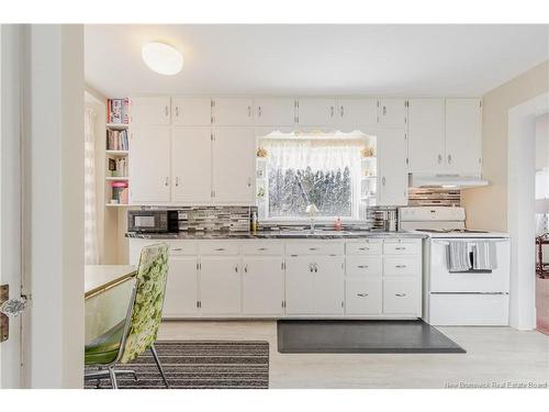 63 Lake Ave, Mcadam, NB 