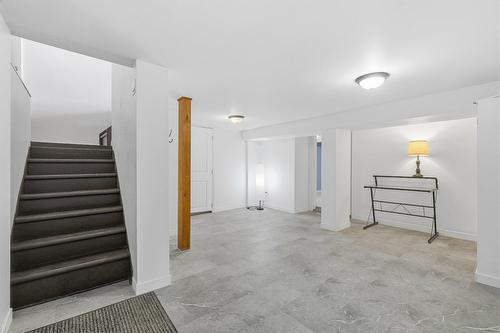 Salle familiale - 309 Ch. Du Richelieu, Saint-Basile-Le-Grand, QC - Indoor Photo Showing Other Room