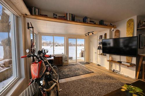 Salon - 365 Ch. Des Patriotes, Saint-Mathias-Sur-Richelieu, QC - Indoor