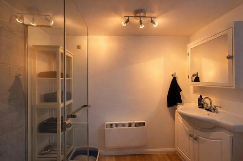 Salle de bains - 365 Ch. Des Patriotes, Saint-Mathias-Sur-Richelieu, QC - Indoor Photo Showing Bathroom