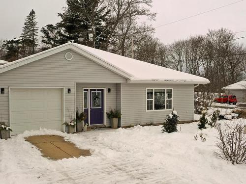 27 Whidden Avenue, Wolfville, NS 