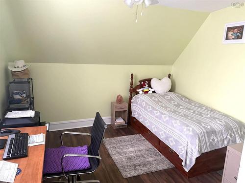 18 Oak Street, Trenton, NS 