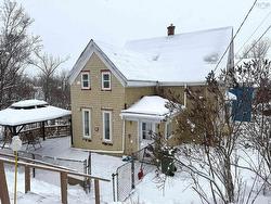 18 Oak Street  Trenton, NS B0K 1X0