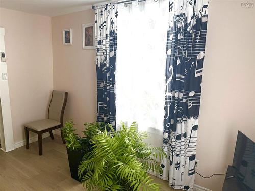 18 Oak Street, Trenton, NS 