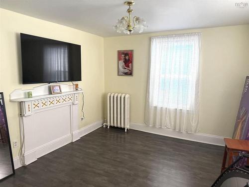 18 Oak Street, Trenton, NS 