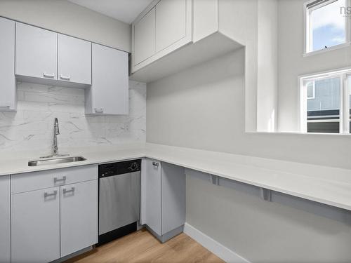 320 2116 Gottingen Street, Halifax Peninsula, NS 