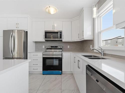 31 Travertine Court, Halifax, NS 