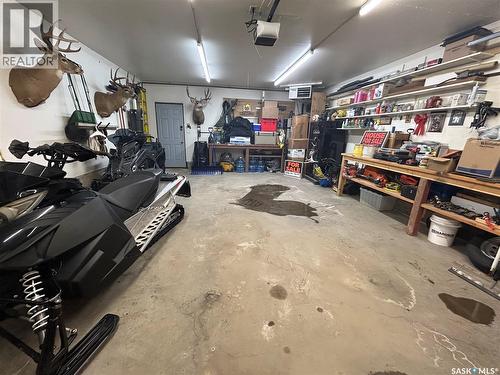 1620 Dieppe Crescent, Estevan, SK - Indoor Photo Showing Garage