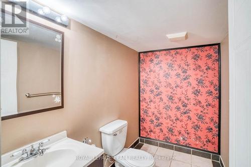 7 Chantilly Gate, Ottawa, ON - Indoor Photo Showing Bathroom