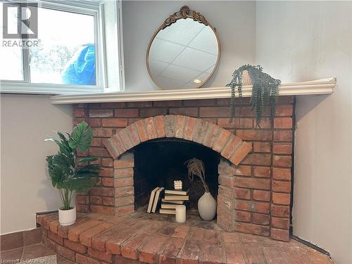 17 Rosanne Crescent, Hamilton, ON - Indoor Photo Showing Other Room With Fireplace
