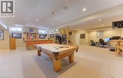 Bar, pool table, play area - 