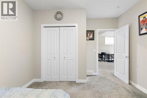 86 Bayview Circle Sw, Airdrie, AB - Indoor Photo Showing Bedroom