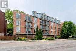 206 - 356 MCRAE DRIVE  Toronto, ON M4G 4G4
