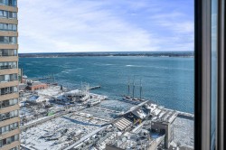 2507-270 Queens Quay W Toronto, ON M5J 2N4