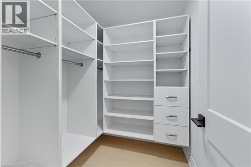 161 Pike Creek Drive, Cayuga, ON - Indoor With Storage