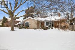 359 PEPPER Drive  Burlington, ON L7R 3C8