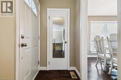 359 Pepper Drive, Burlington, ON - Indoor Photo Showing Other Room